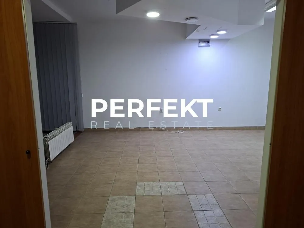 Rent, office space, 40m², Centar, Pančevo