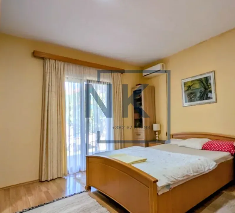 Izdavanje, kuća, 150m², Donja Gorica, Podgorica