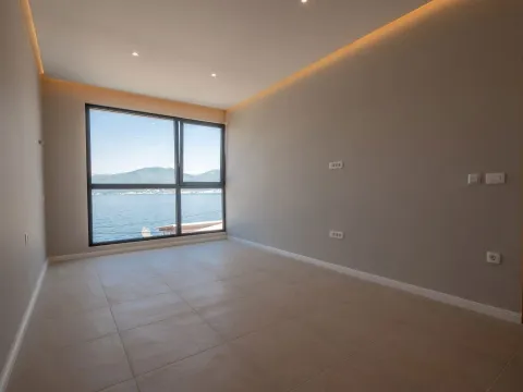 Sale, house, 200m², Krašići, Tivat - image 12