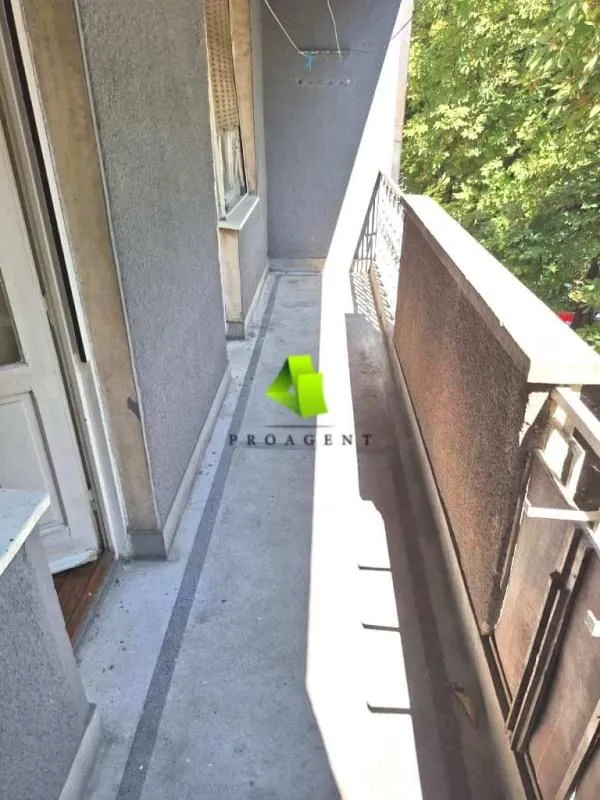 Rent, office space, 66m², Medijana, Niš