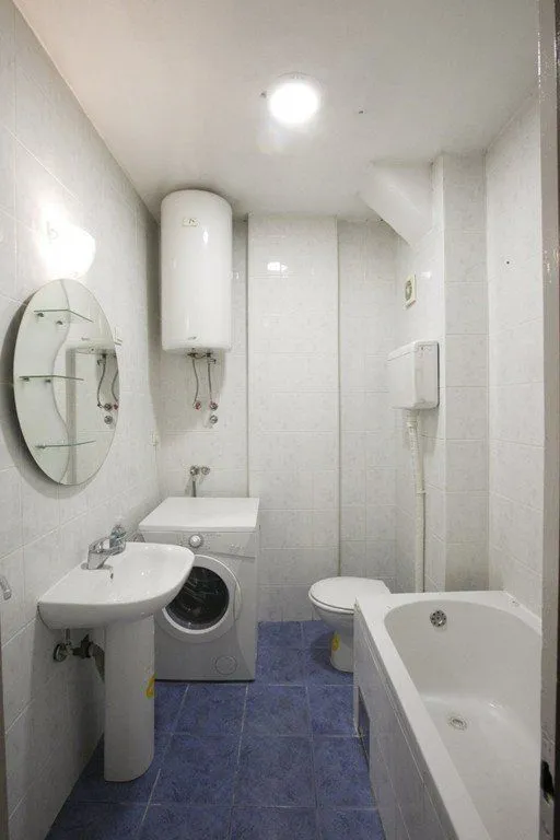 Izdavanje, dvosoban stan, 85m², Centar, Podgorica