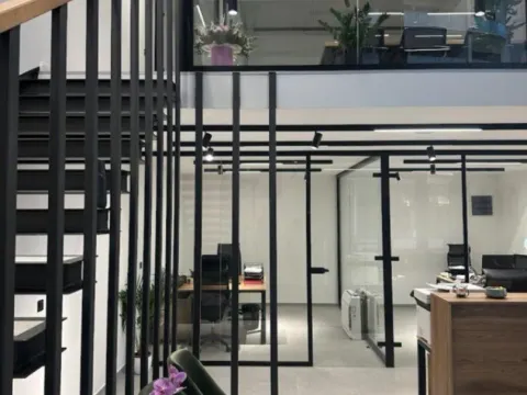 Rent, office space, 101m², Bar, Crna Gora