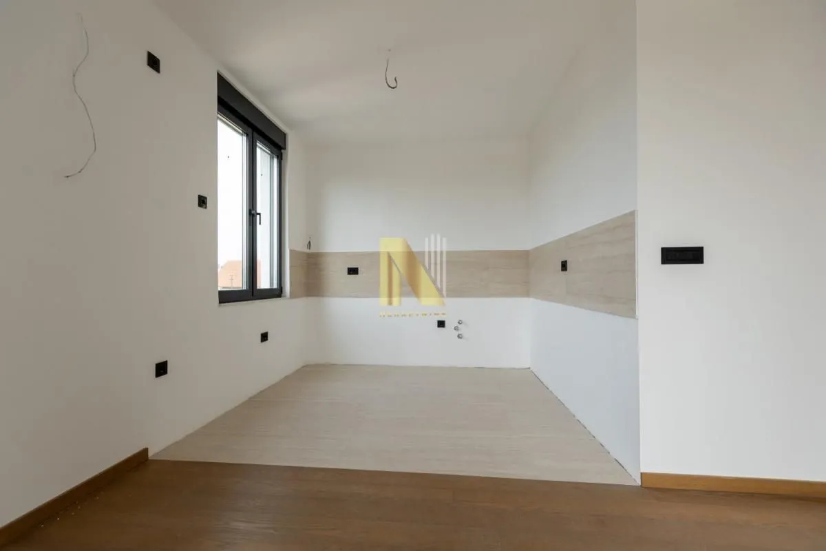 Prodaja, stan, 142m², Telep, Novi Sad Sve Podlokacije