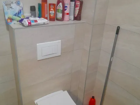 Izdavanje, jednosoban stan, 46m², Radanovići, Kotor - image 14