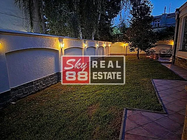 Sale, house, 597m², Savski Venac, Beograd