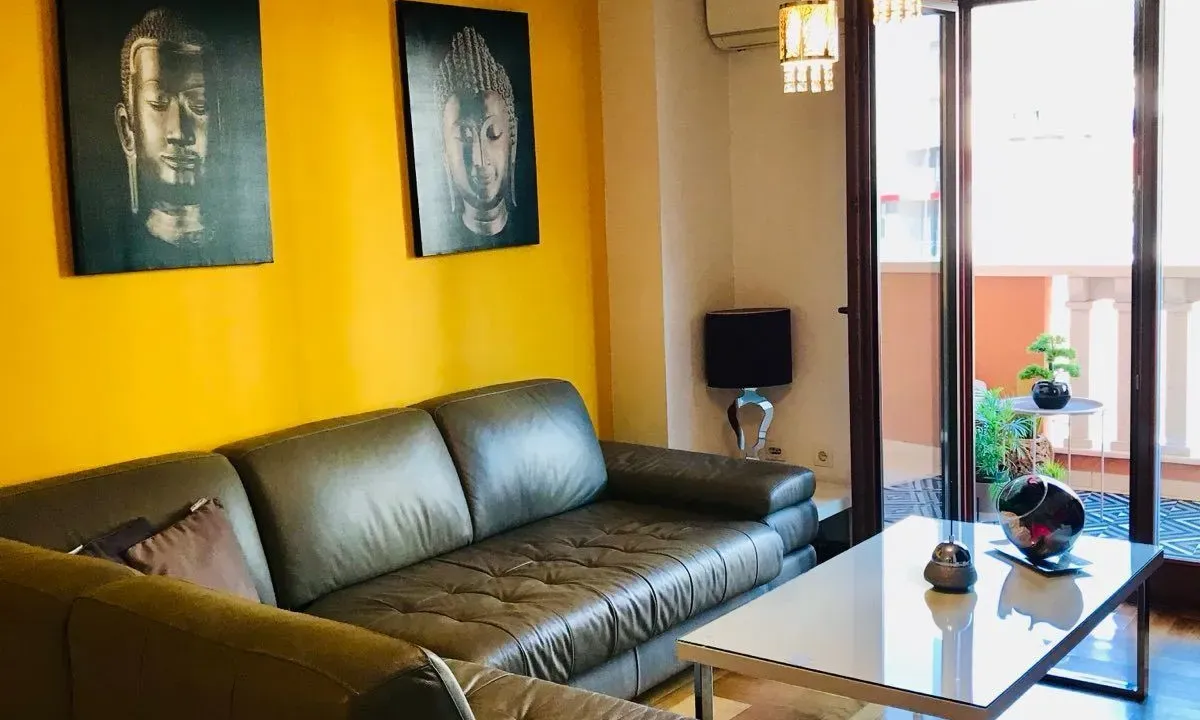 Izdavanje, dvosoban stan, 65m², Budva, Crna Gora