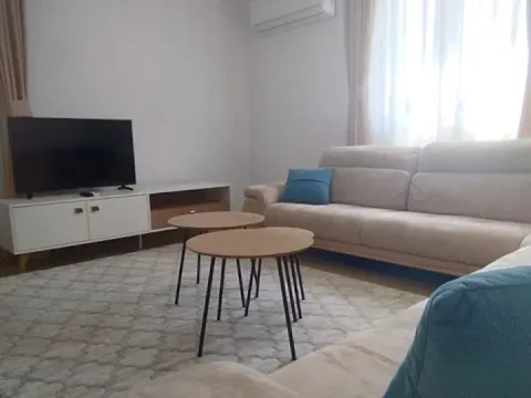 Izdavanje, trosoban stan, 100m², Zagorič, Podgorica - image 18