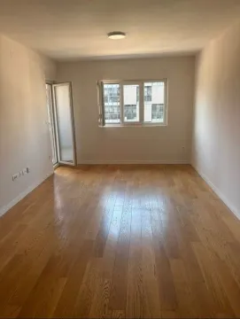 Rent, two bedroom apartment, 70m², Central Point, Podgorica - image 1