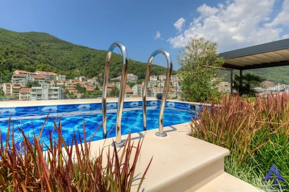 Prodaja, kuća, 378m², Centar, Budva