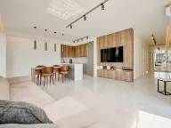 Sale, two bedroom apartment, 90m², Rafailovići, Budva - image 3