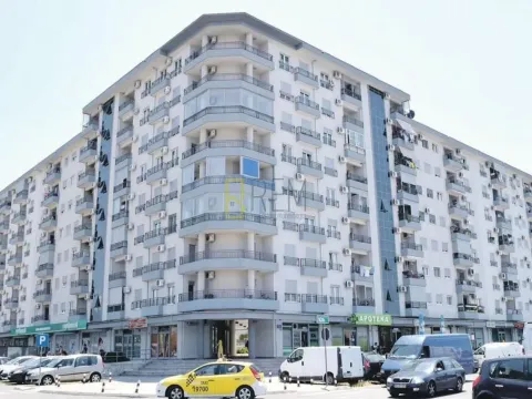 Prodaja, poslovni prostor, 67m², Pobrežje, Podgorica - image 2