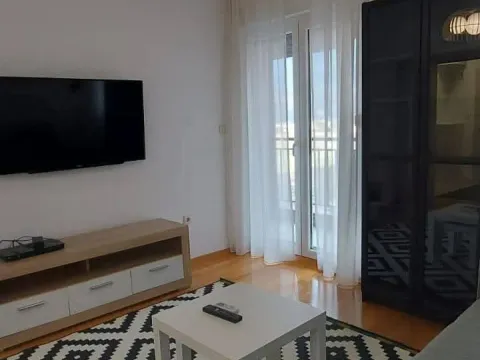 Prodaja, jednosoban stan, 43m², Stari Aerodrom, Podgorica - image 5