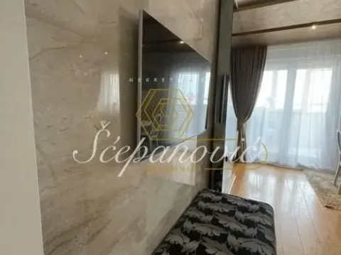 Prodaja, četvorosoban stan, 104m², Bulevar Evrope, Novi Sad Sve Podlokacije - image 4