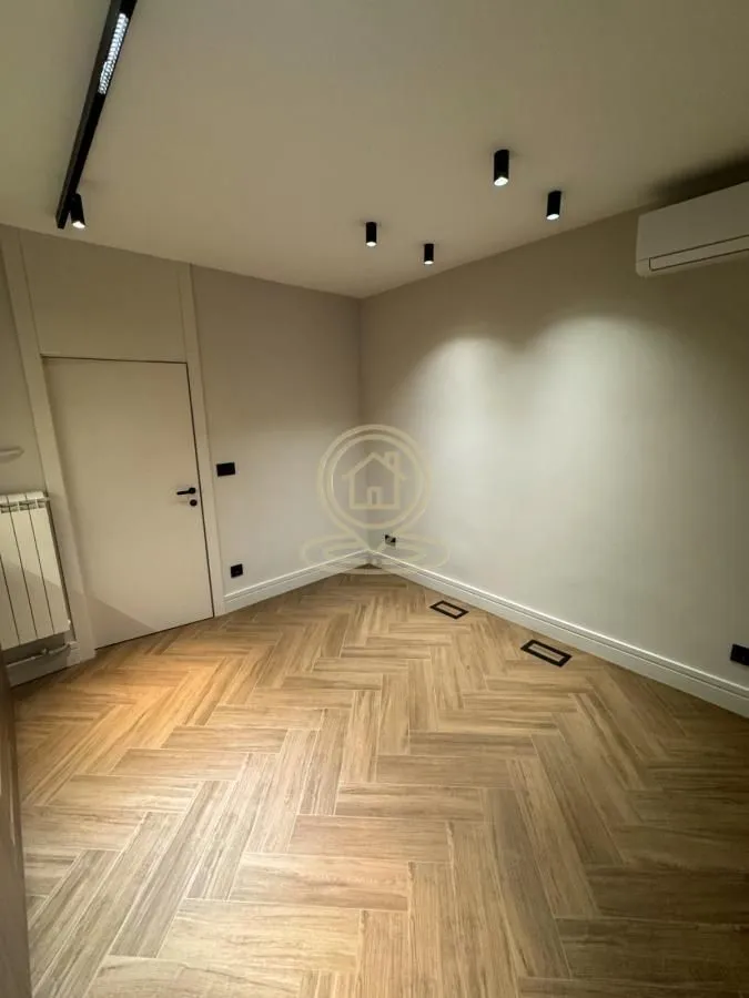Rent, office space, 66m², Sarajevska, Beograd