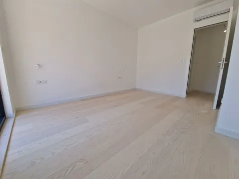 Sale, two bedroom apartment, 77m², Budva, Crna Gora - image 14