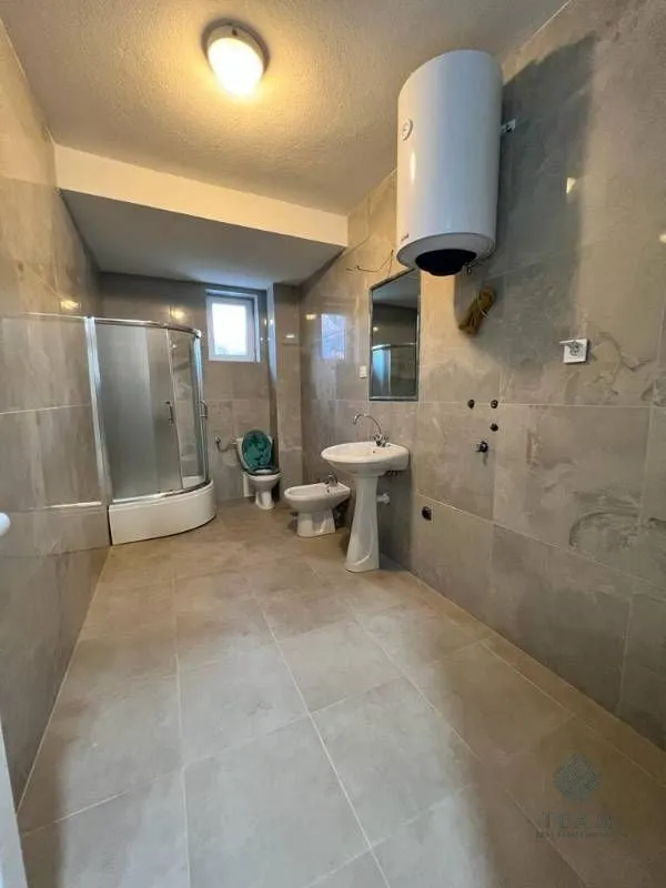 Sale, two bedroom apartment, 83m², Šušanj, Bar