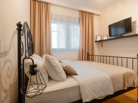 Prodaja, trosoban stan, 132m², Škaljari, Kotor - image 13