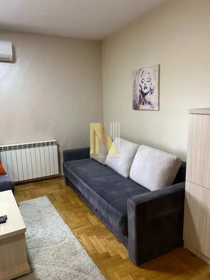 Rent, studio apartment, 29m², Grbavica, Novi Sad Sve Podlokacije