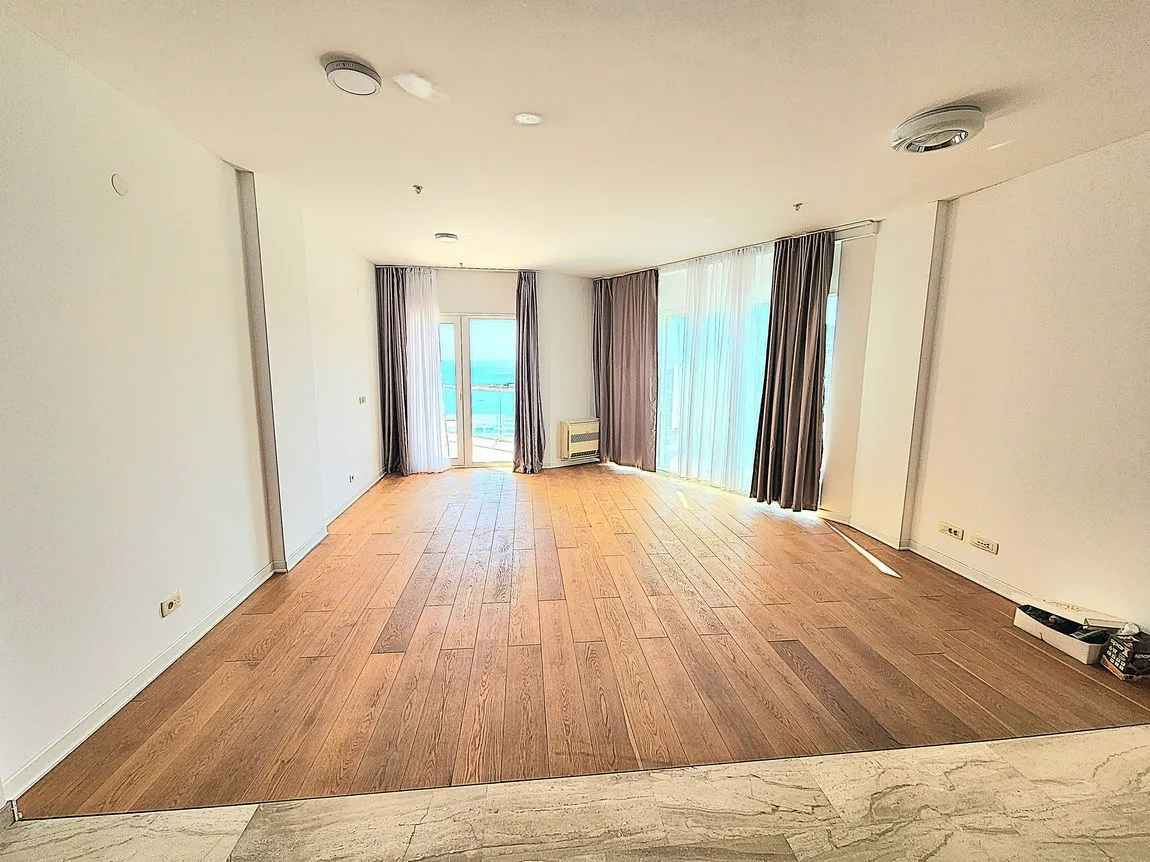 Sale, two bedroom apartment, 104m², Centar, Budva