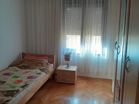 Prodaja, kuća, 200m², Bački Petrovac, Novi Sad - image 7