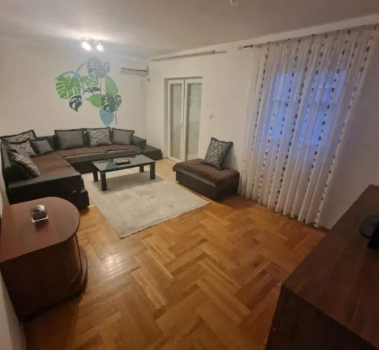 Prodaja, trosoban stan, 98m², Ljubović, Podgorica