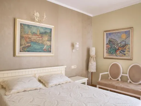 Prodaja, kuća, 690m², Prčanj, Kotor - image 25