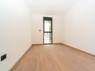 Rent, three bedroom apartment, 111m², Vezirov Most, Podgorica - image 11