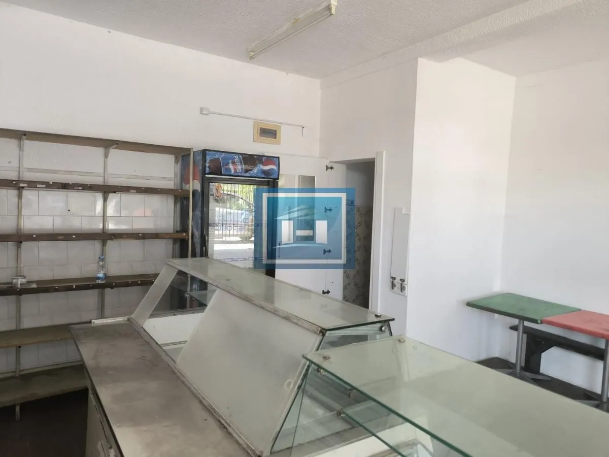 Sale, office space, 90m², Ćuprija, Srbija