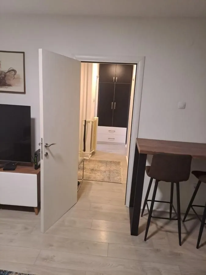 Prodaja, dvosoban stan, 55m², Novo naselje, Novi Sad