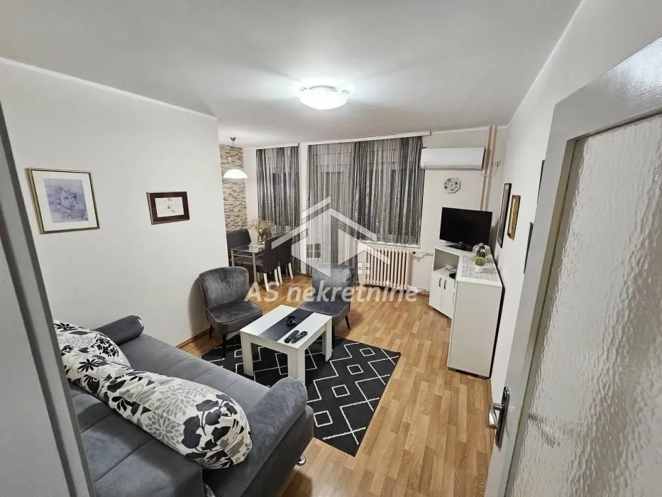 Izdavanje, dvosoban stan, 48m², Sarajevska, Beograd