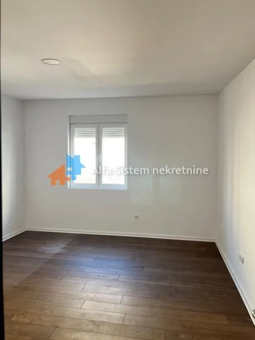 Izdavanje, stan, 250m², Stari Grad, Beograd