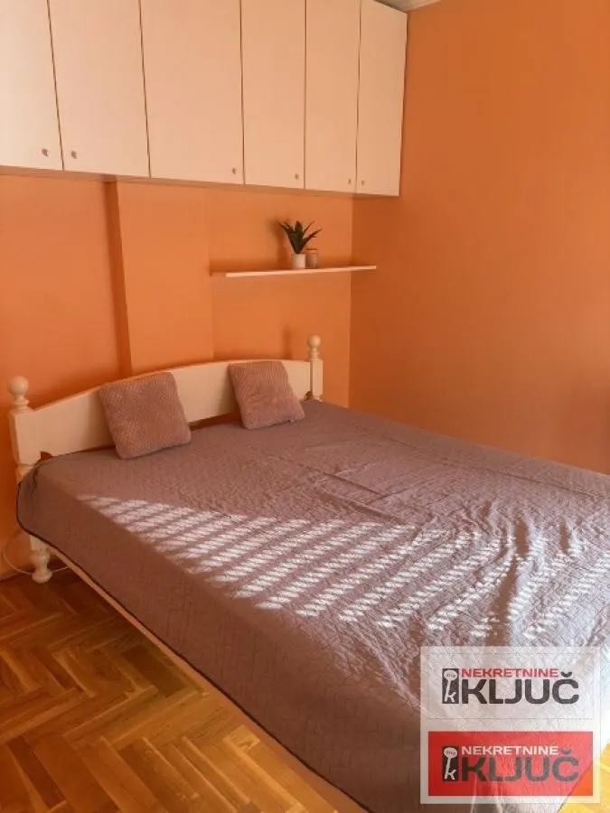 Izdavanje, dvosoban stan, 43m², Grbavica, Novi Sad Sve Podlokacije