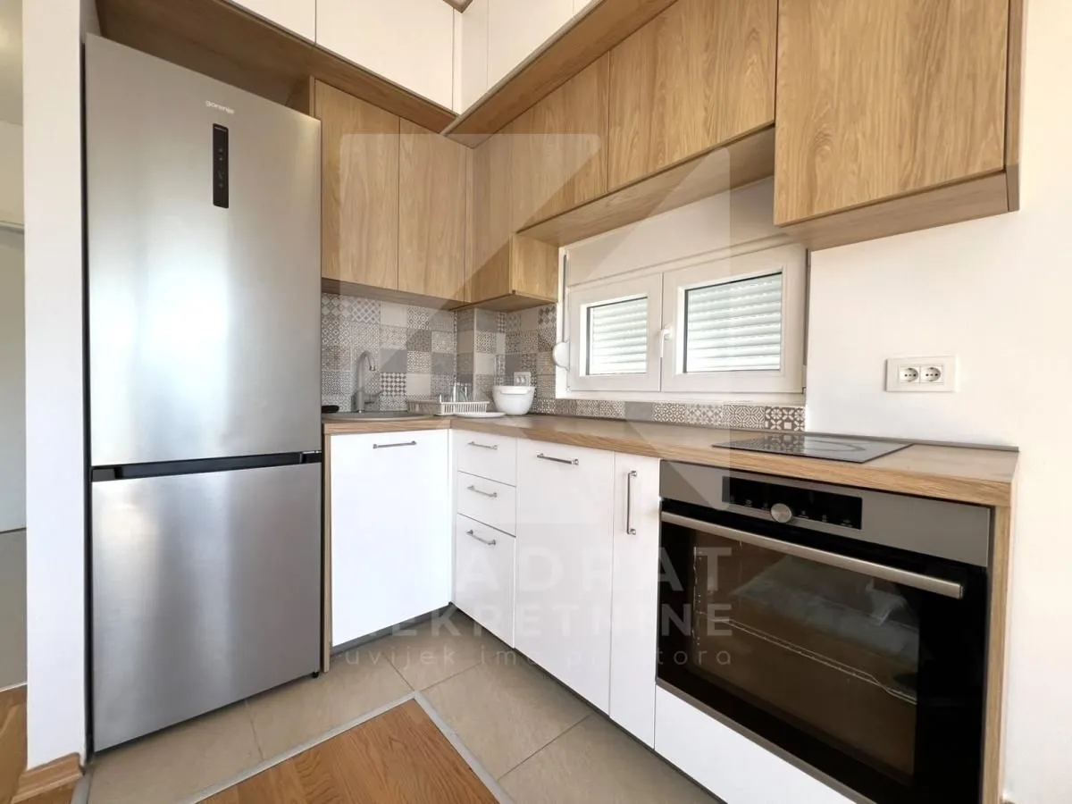 Izdavanje, jednosoban stan, 48m², Stari Aerodrom, Podgorica