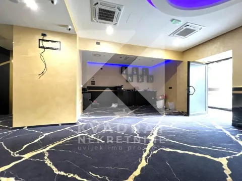 Izdavanje, poslovni prostor, 150m², Centar, Podgorica - image 3