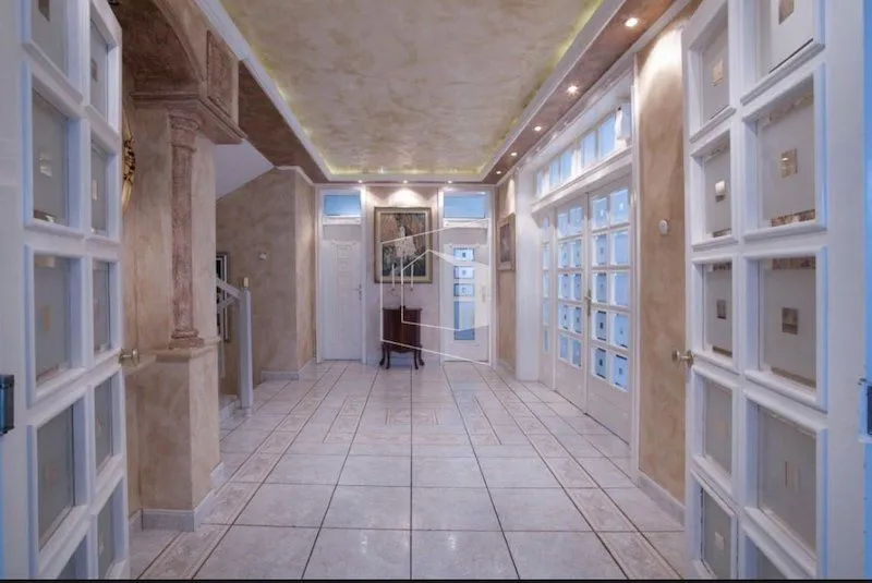Rent, house, 680m², Tološi, Podgorica