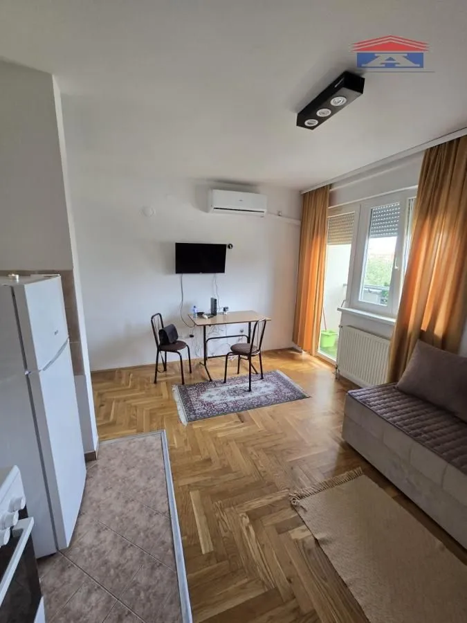 Izdavanje, garsonjera, 25m², Telep, Novi Sad Sve Podlokacije