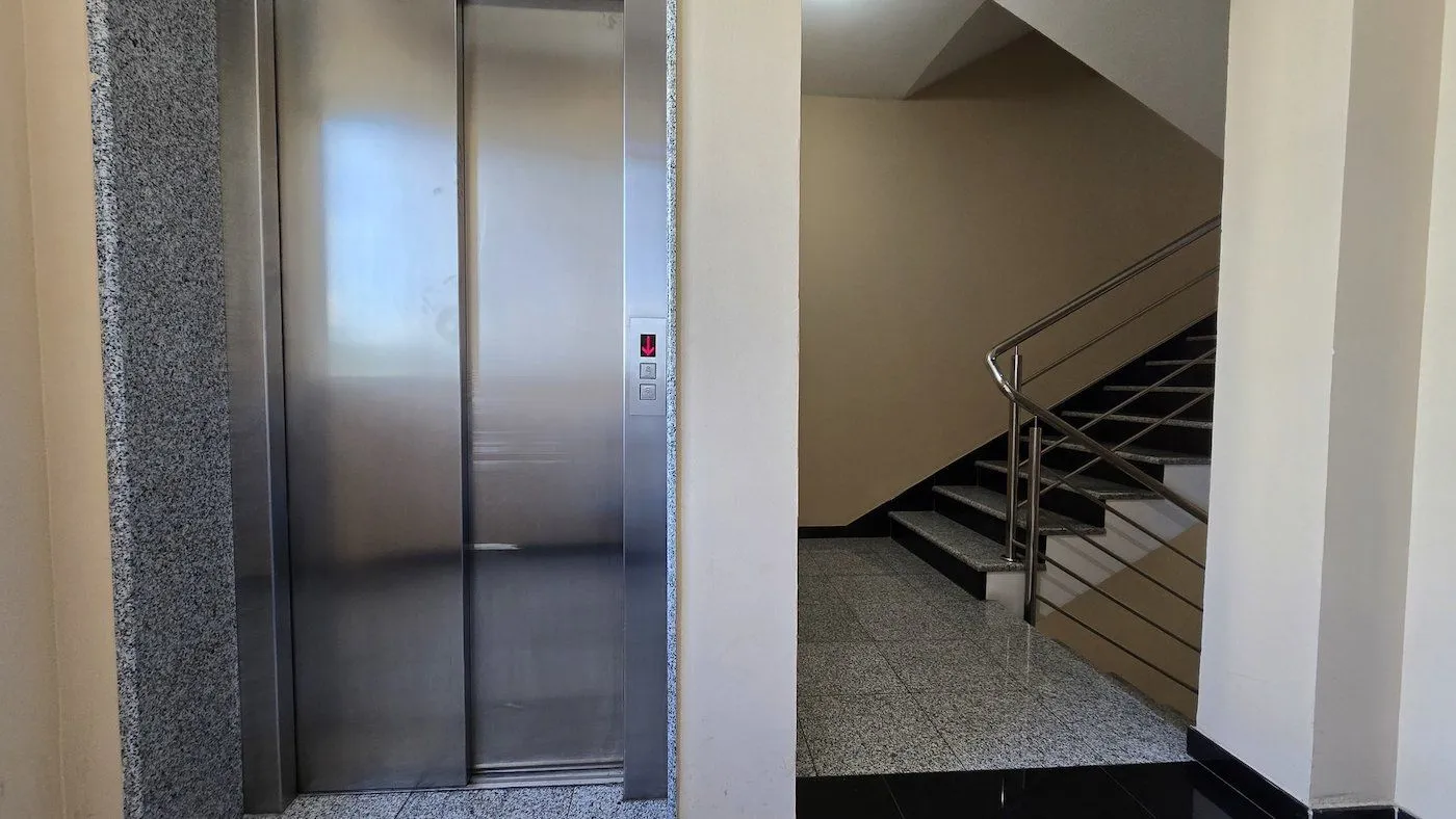 Rent, apartment, 100m², Centar, Podgorica