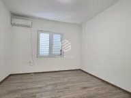 Rent, four bedroom apartment, 300m², Masline, Podgorica - image 4