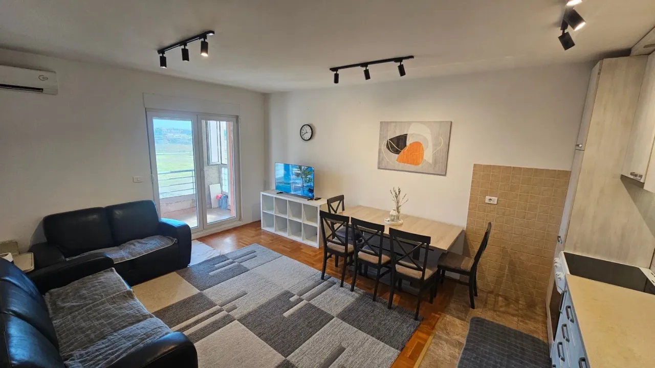 Rent, two bedroom apartment, 67m², Stari Aerodrom, Podgorica