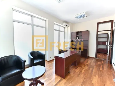 Rent, office space, 65m², Pobrežje, Podgorica - image 2
