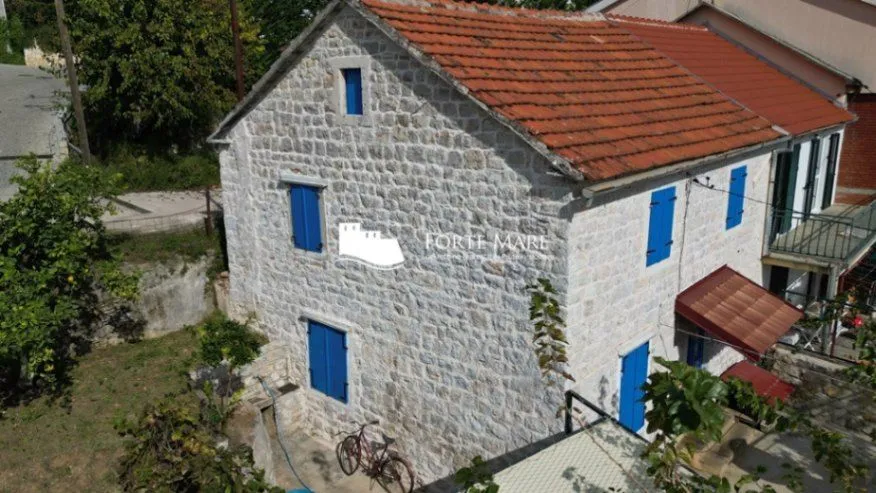 Sale, house, 76m², Đenovići, Herceg Novi
