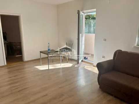 Sale, two bedroom apartment, 51m², Petlovo Brdo, Beograd