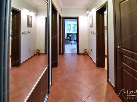 Sale, house, 175m², Podgorica, Crna Gora - image 13