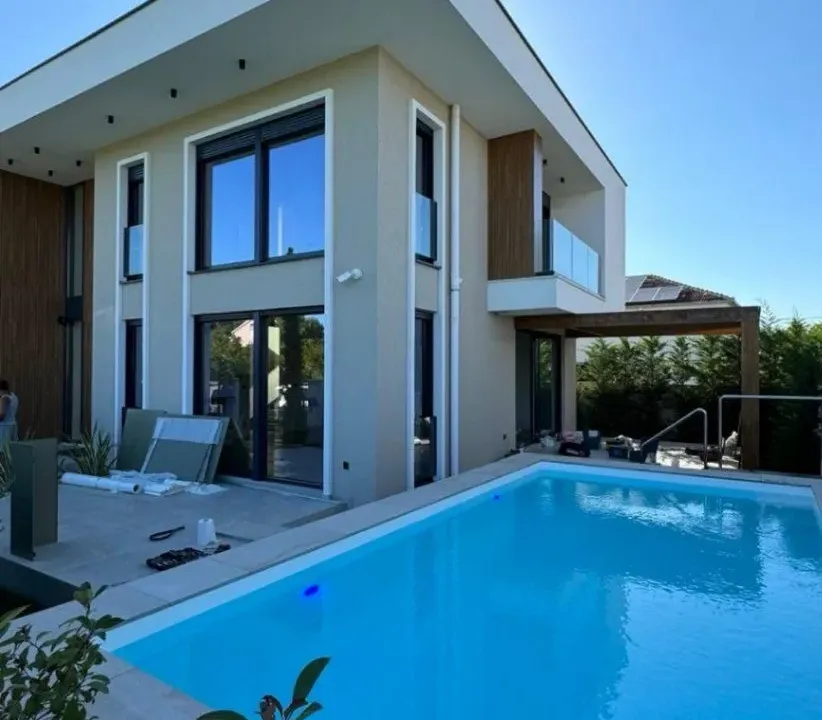 Prodaja, kuća, 250m², Gornja Gorica, Podgorica