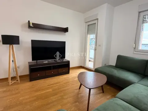 Izdavanje, dvosoban stan, 68m², City Kvart, Podgorica - image 2