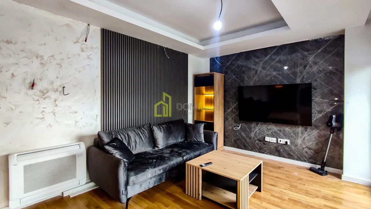 Izdavanje, dvosoban stan, 69m², Tološi, Podgorica