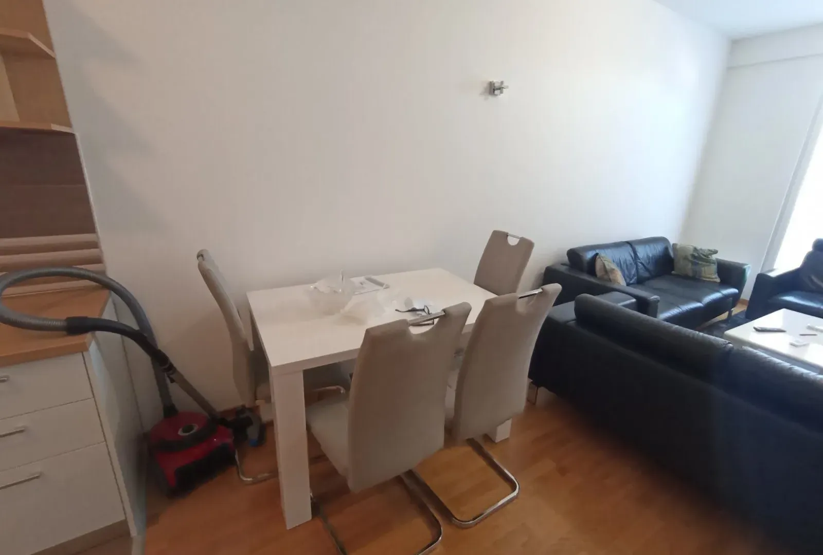 Izdavanje, jednosoban stan, 47m², Stari Aerodrom, Podgorica