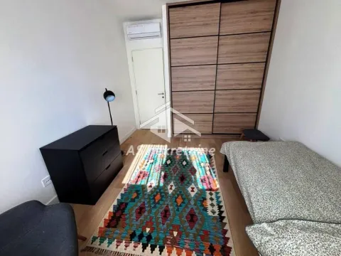 Izdavanje, trosoban stan, 80m², Savski Venac, Beograd - image 11