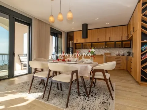 Prodaja, kuća, 217m², Rijeka Reževići, Budva - image 4