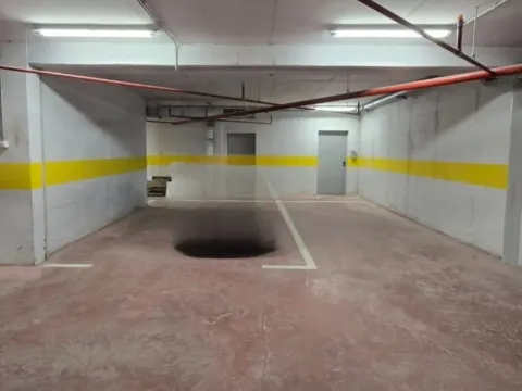 Prodaja, parking/garaža, 18m², Central Point, Podgorica - image 2